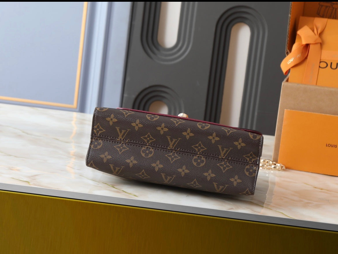 Bordeaux chain bag - Monogram coming soon